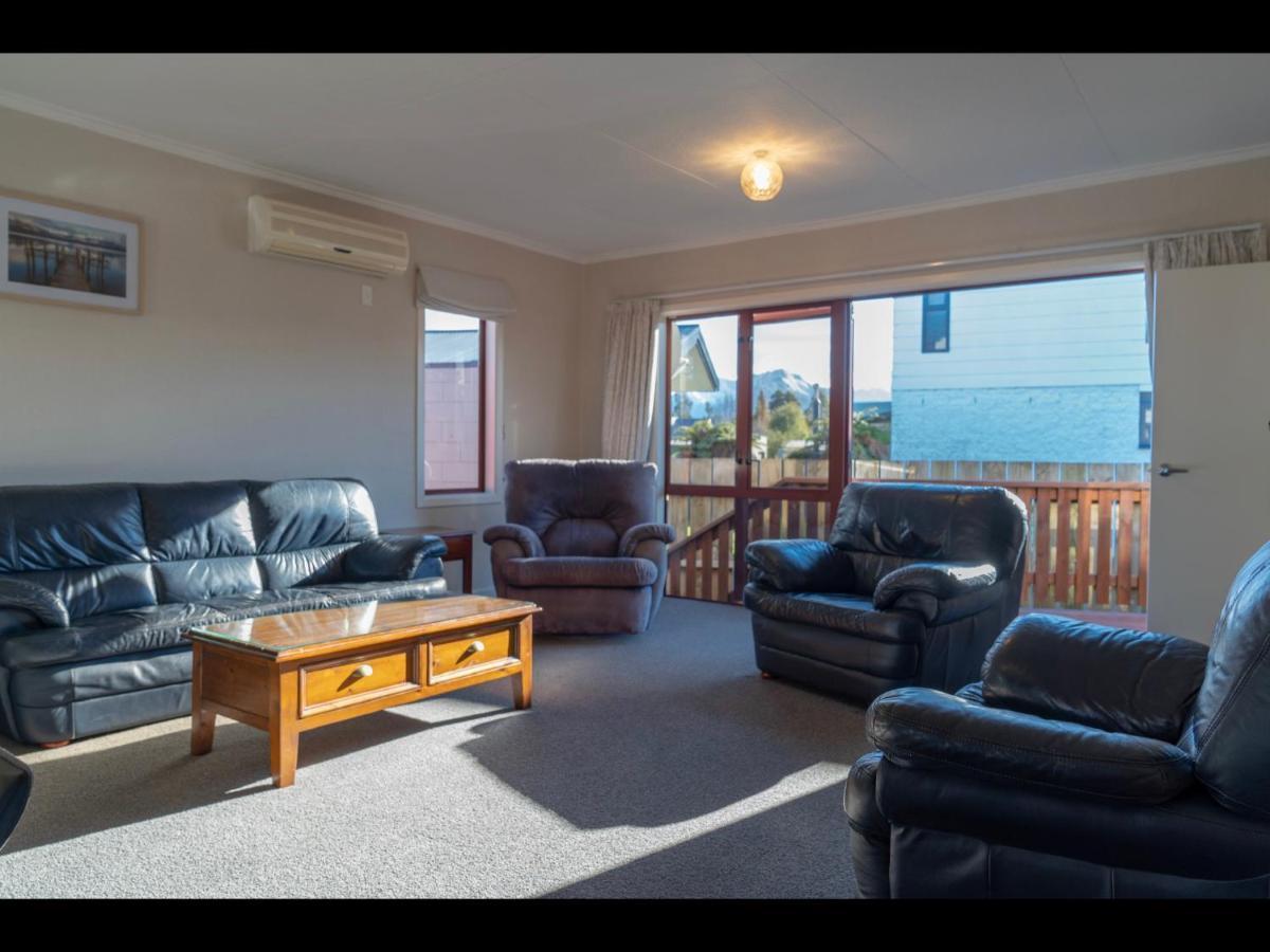 Te Anau Holiday Home - Free Wifi - Free Bikes & Kayaks - Short Walk To Lake & Town - Top Views エクステリア 写真