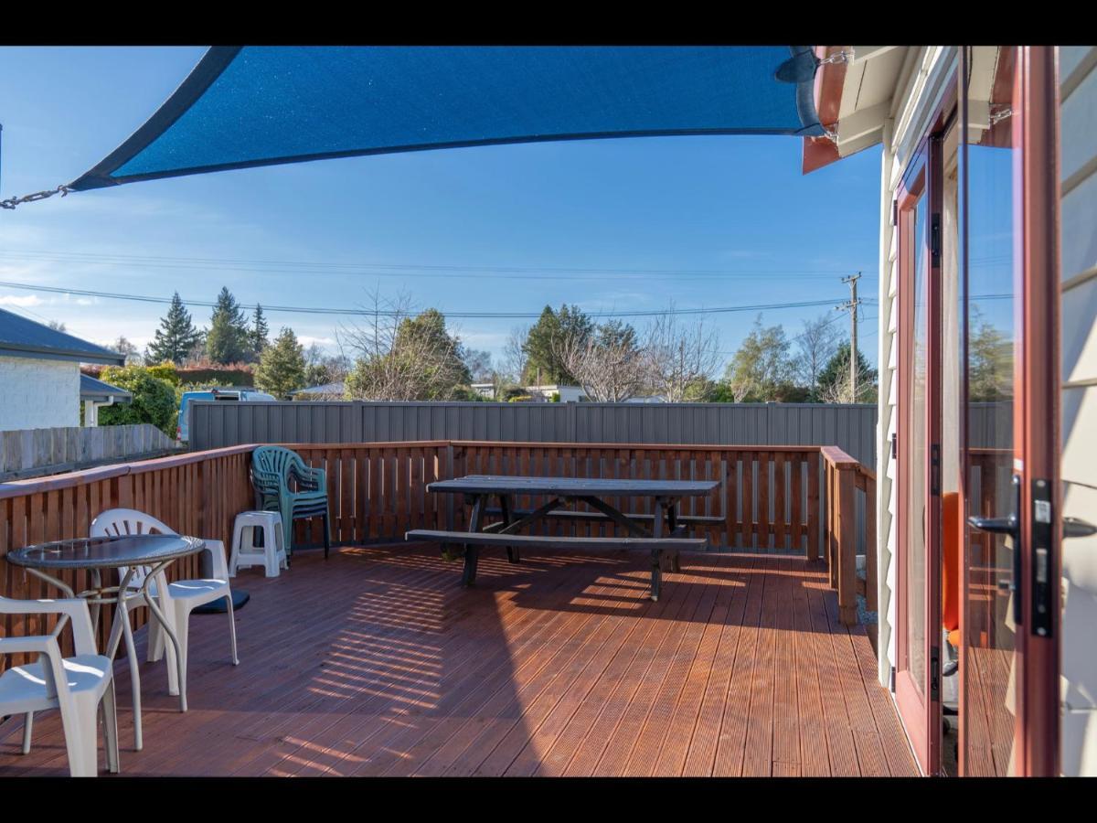 Te Anau Holiday Home - Free Wifi - Free Bikes & Kayaks - Short Walk To Lake & Town - Top Views エクステリア 写真